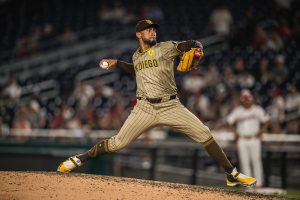 Robert Suárez llegó a 40 juegos salvados en la MLB