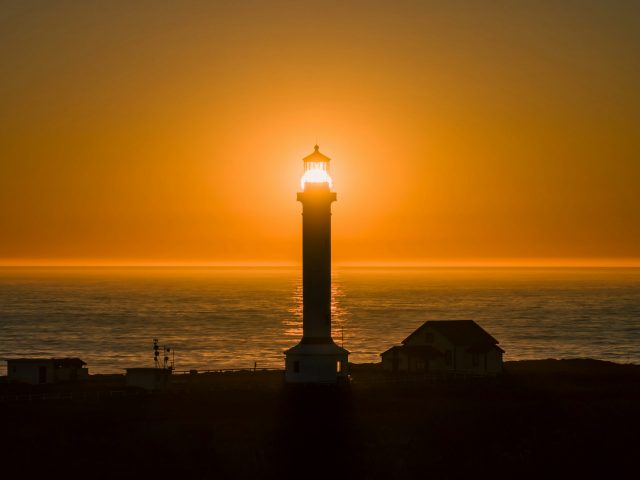 Ser-la-luz-del-mundo-scaled-e1760185118869.jpg