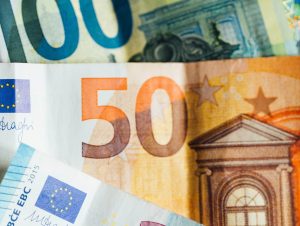 Habrá referéndum en Suiza sobre futuro del dinero en efectivo