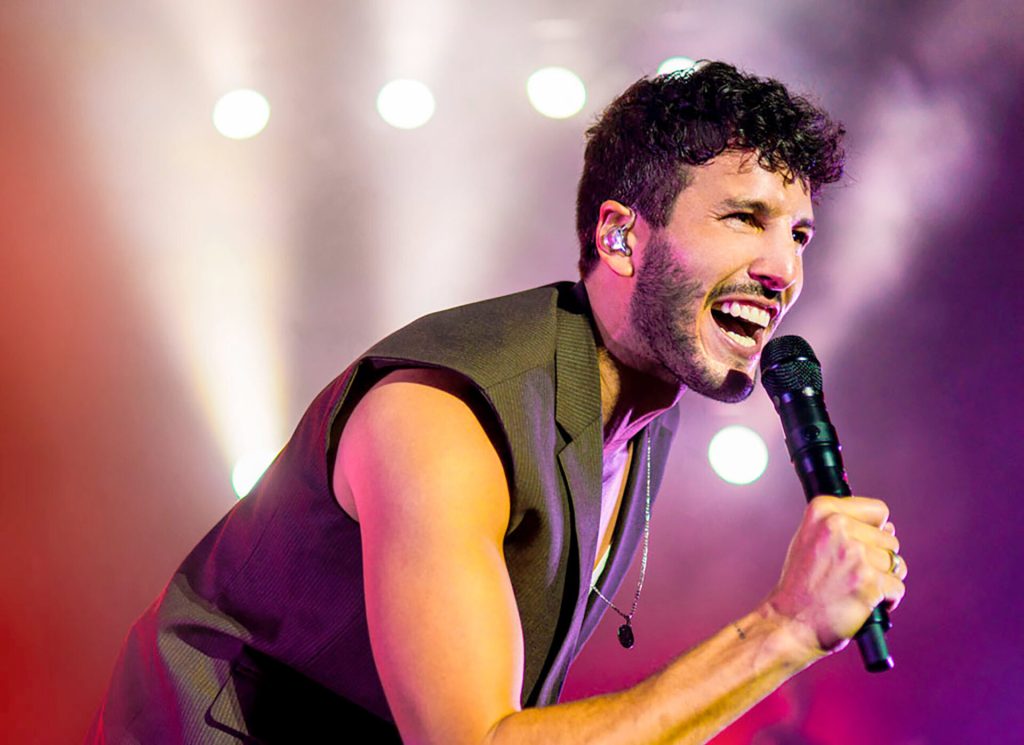 Sebastián Yatra volverá a Colombia con su gira "Entre Tanta Gente"