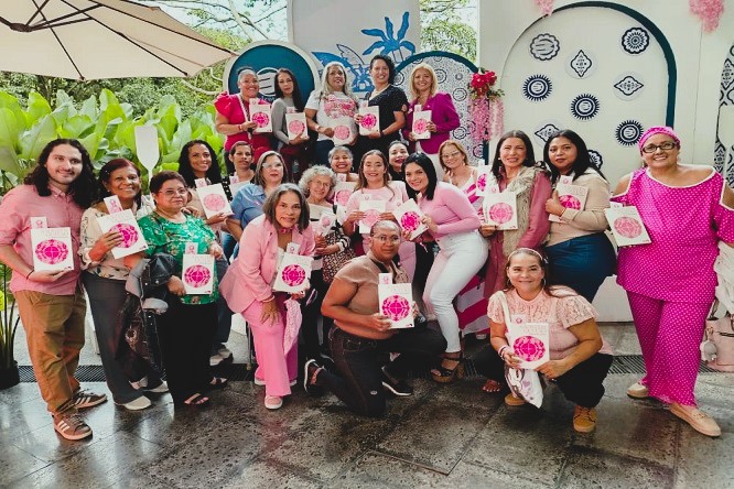 Banplus y SenosAyuda fortalecieron su alianza estratégica durante el ‘Mes Rosa’ - FOTO