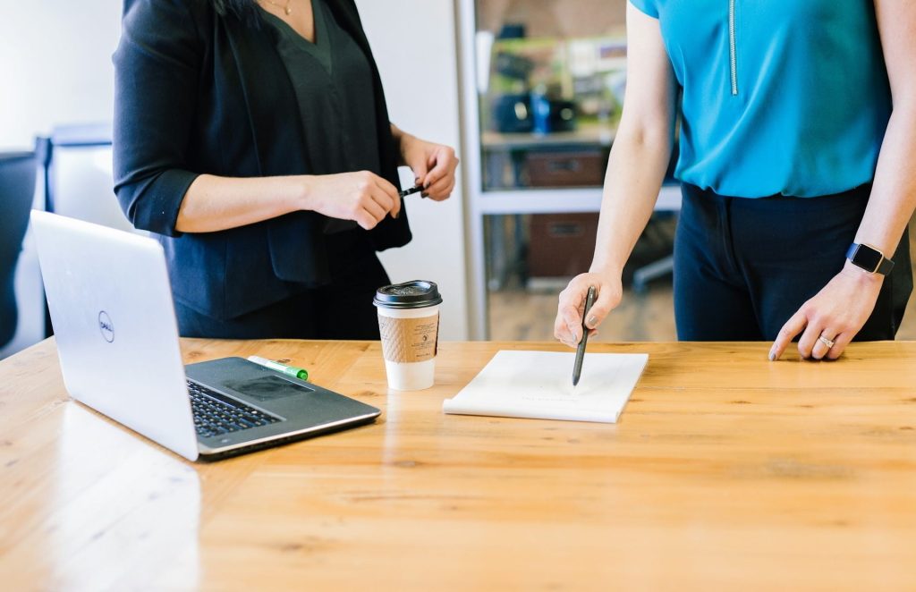 Carlos Rosales: Dos emociones que frenan lograr más ventas (y no lo sabes)