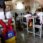 Venezuela retoma clases escolares en estados no afectados por el seísmo
