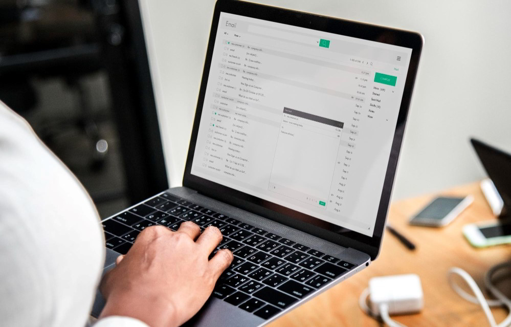 10 causas por las que la "bandeja de entrada" del email se llena de spam y estafas