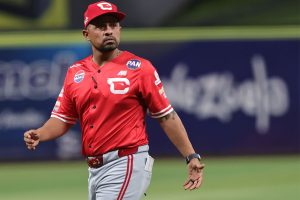 César Izturis tomará las riendas de Magallanes en la Serie de las Américas