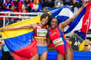 Yulimar Rojas subió un escalón más y avanzó en su regreso a la cúspide, con medalla de plata