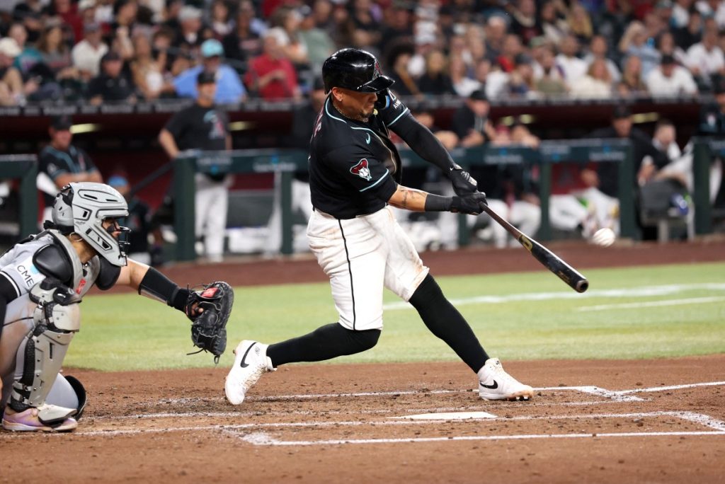 Ildemaro Vargas recibe los honores de la Liga Nacional