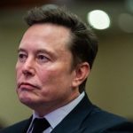 La Capsula Informativa: Elon Musk se convierte en el primer billonario del mundo tras el histórico debut de SpaceX en bolsa
