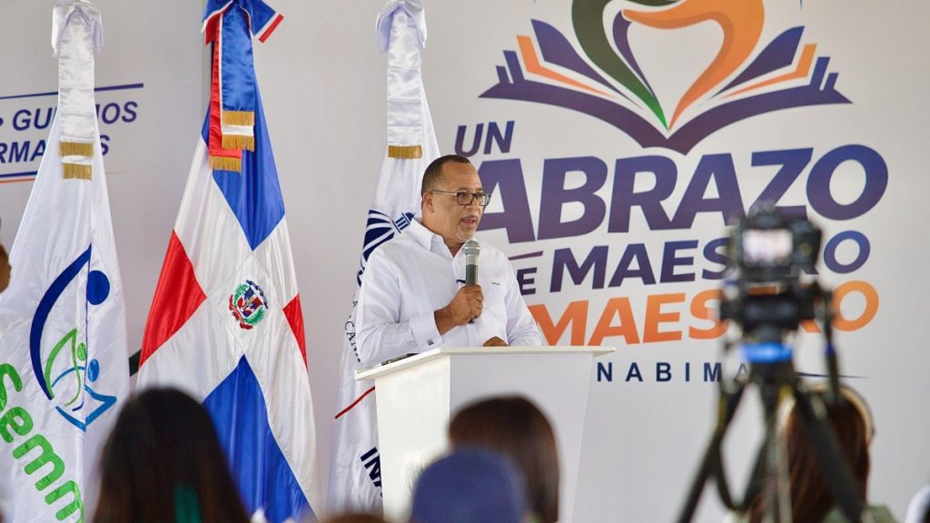 Inabima-propone-duplicar-pension-a-maestros-jubilados.jpeg