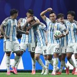 Argentina revive a tiempo para vencer en el último suspiro a Egipto