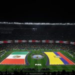 El Estadio Azteca cambia el silencio por un emotivo «No están solos» para Venezuela