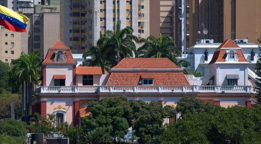 Plan de recuperación económica: "Venezuela Renace" se financia con recursos bloqueados en el FMI