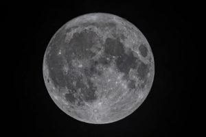 China actualiza su mapa geológico global de la Luna con nuevos datos de misión Chang'e-6