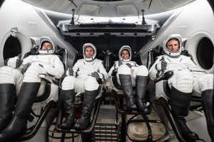 La NASA lanzará el 12 de septiembre nueva tripulación a la EEI y probará nuevos trajes